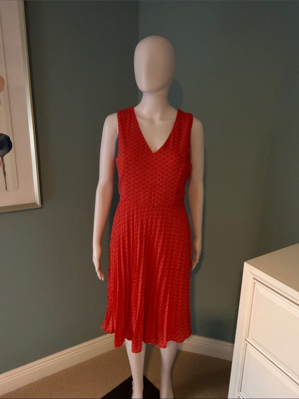 Sleeveless Red V-Neck Pleated Women’s Dress